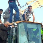 Al-Kib helps bulldoze Bab Al-Aziziya to make way for public park