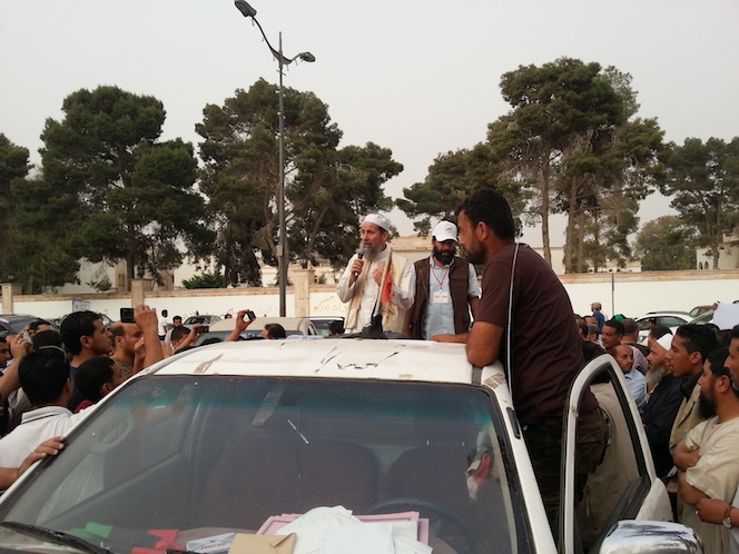 Demonstration in support of Political Isolation Law