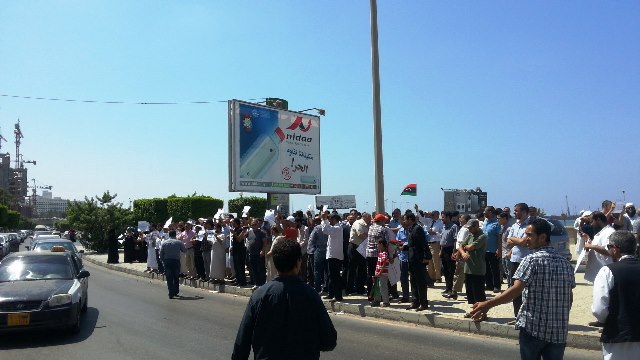 Demonstration at Egyptian Embassy against Cairo killings
