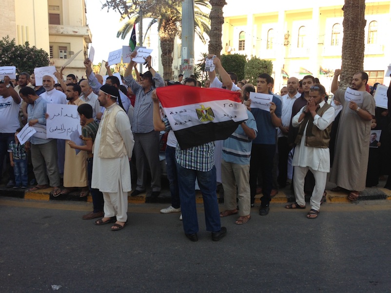 Demonstrators in Tripoli again protest at Cairo killings