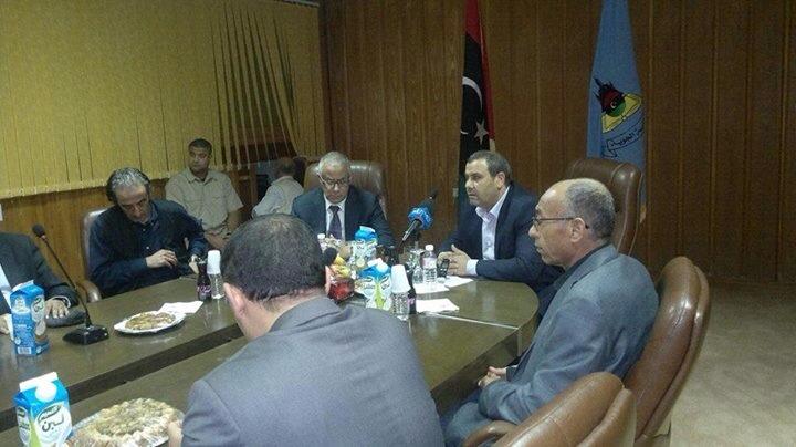 Zeidan and ministers fly to Misrata