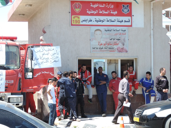 Tripoli fire fighters go on strike