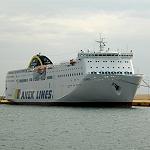 Floating hotel to leave Tobruk