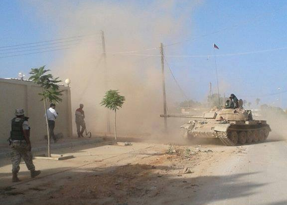 Heavy fighting in Benghazi as Dignity makes gains