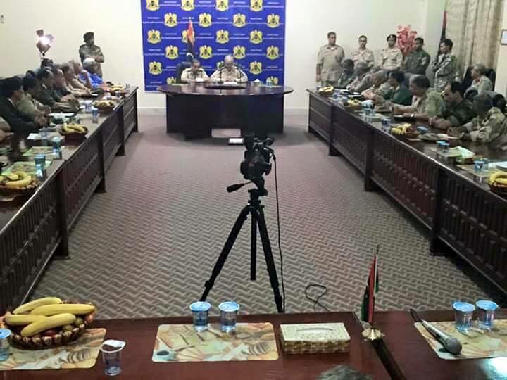 Hafter delivers mixed message to politicians