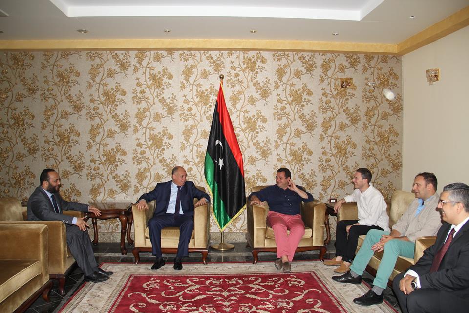French MP flies into Tripoli for talks with GNC leaders