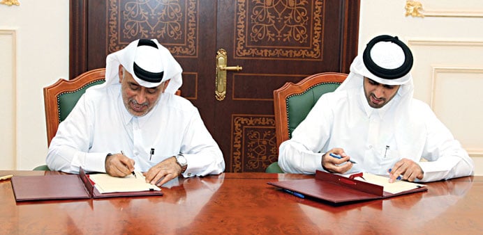 Online protest as Qatar gives Libyan Red Crescent $10 million