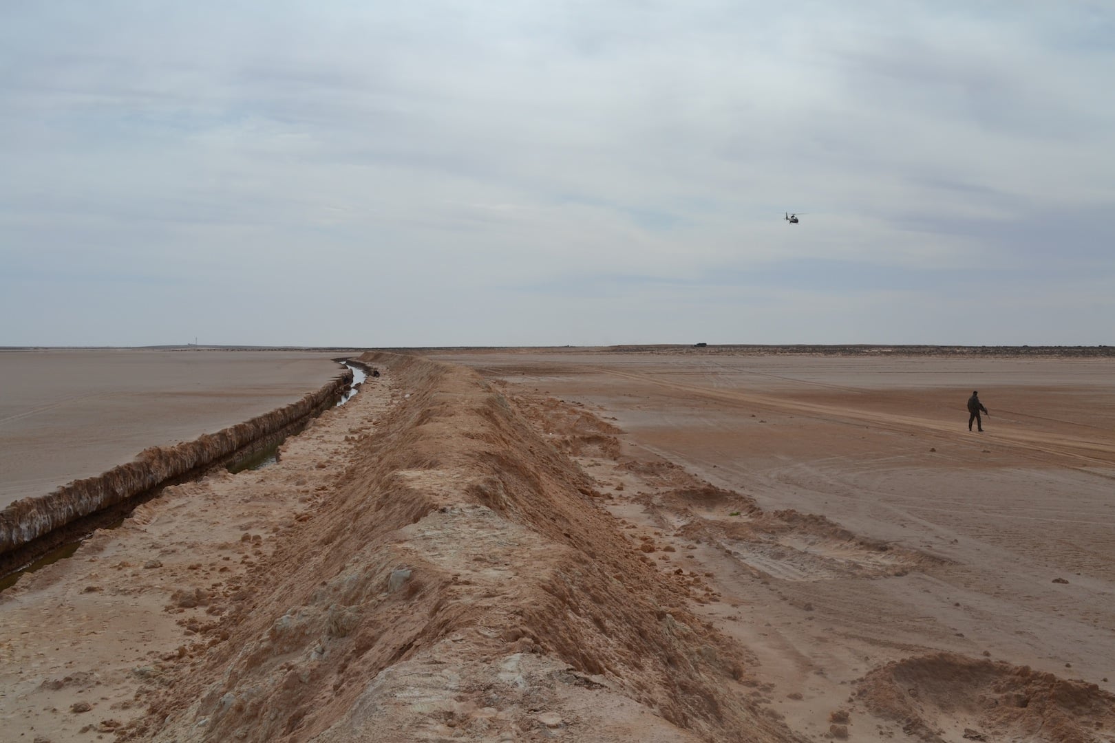 The Tunisian border barrier with Libya
