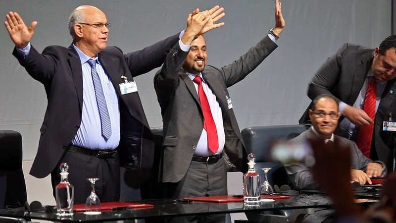 Congress expels Makhzoum and seven other members