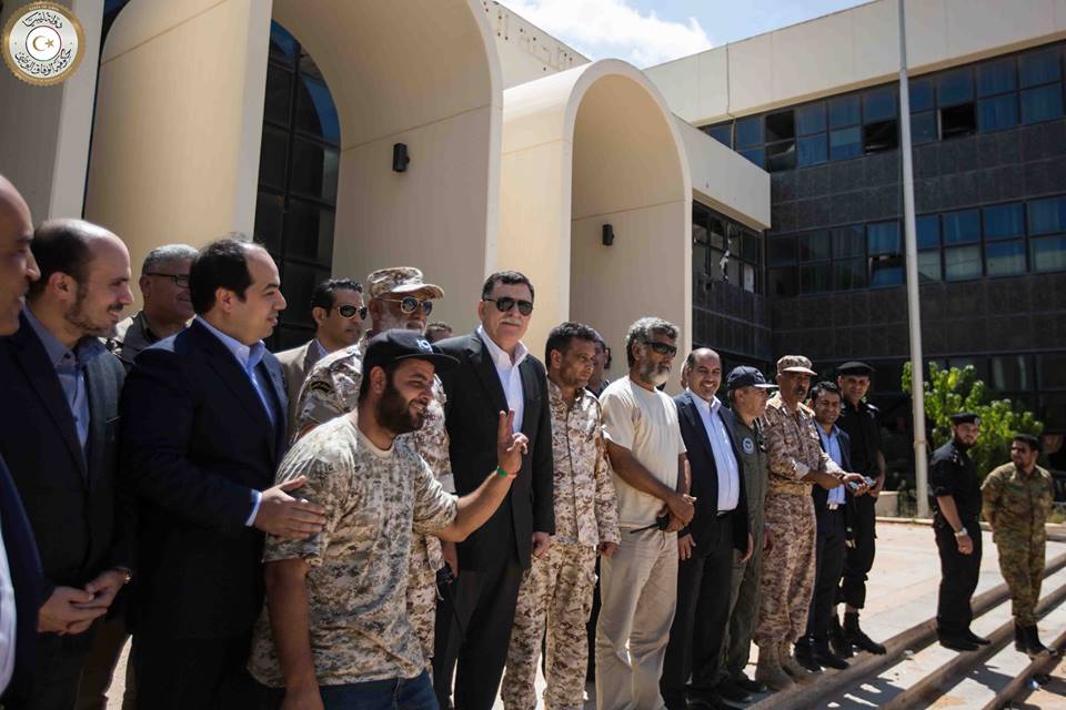 Serraj in Sirte as IS retreats to final refuge