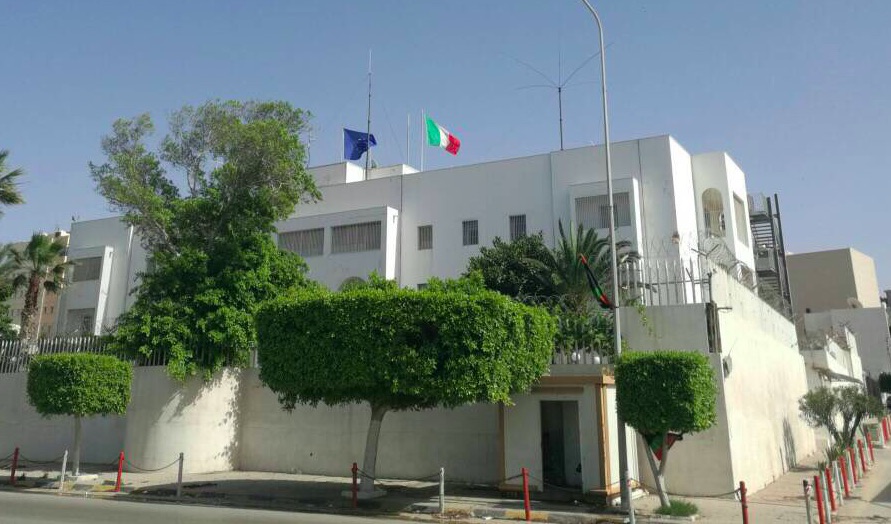 Italian ambassador holds Tripoli's first diplomatic reception in three years