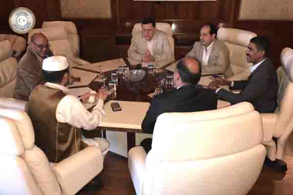 Serraj updates Presidency Council on Hafter meeting