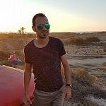 Tripoli entrepreneur turns queues to profit