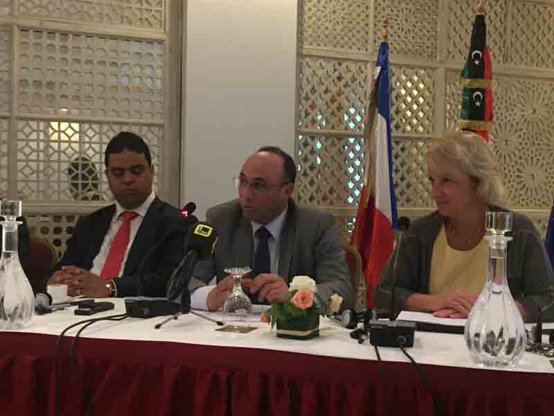 Small and medium business can help draw youngsters away from militias, economy minister says