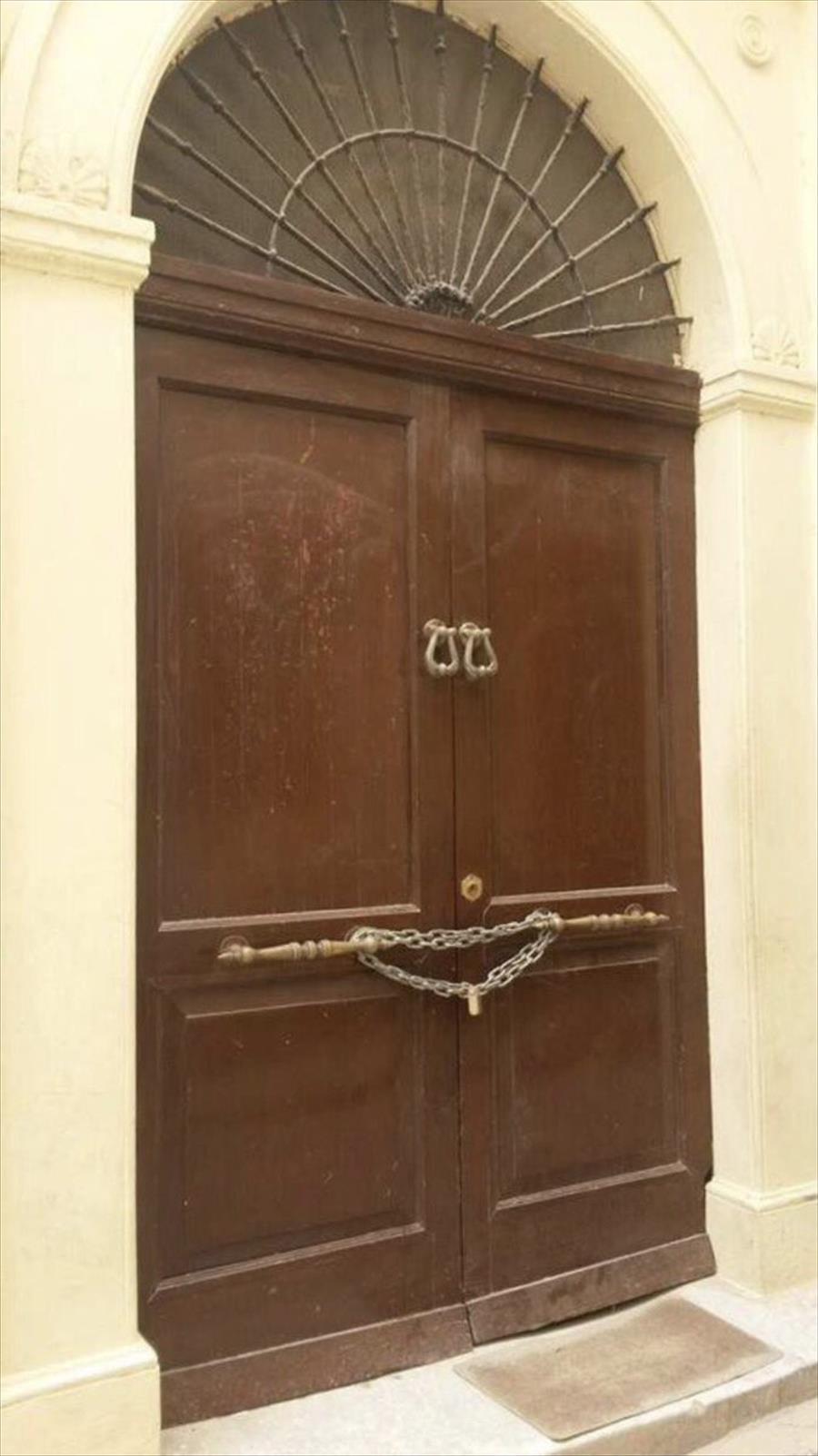 Tripoli cultural centre closed in book row