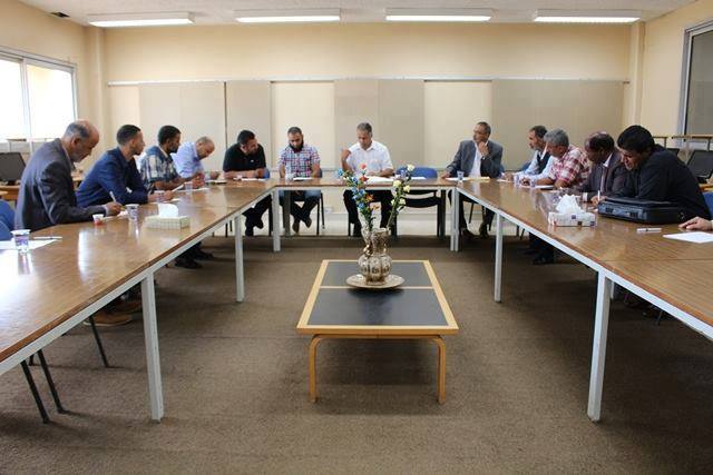 Benghazi university staff mulling strike over pay