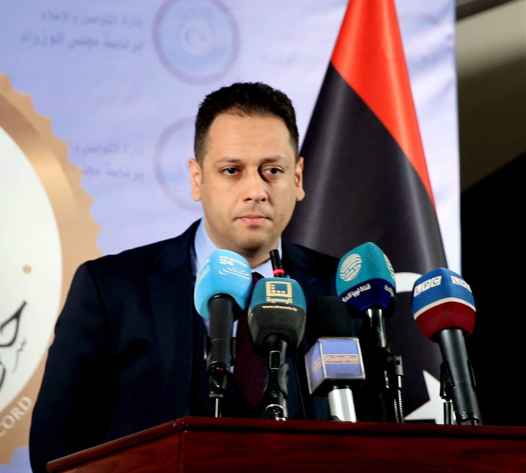 Serraj calls for dialogue not war in south