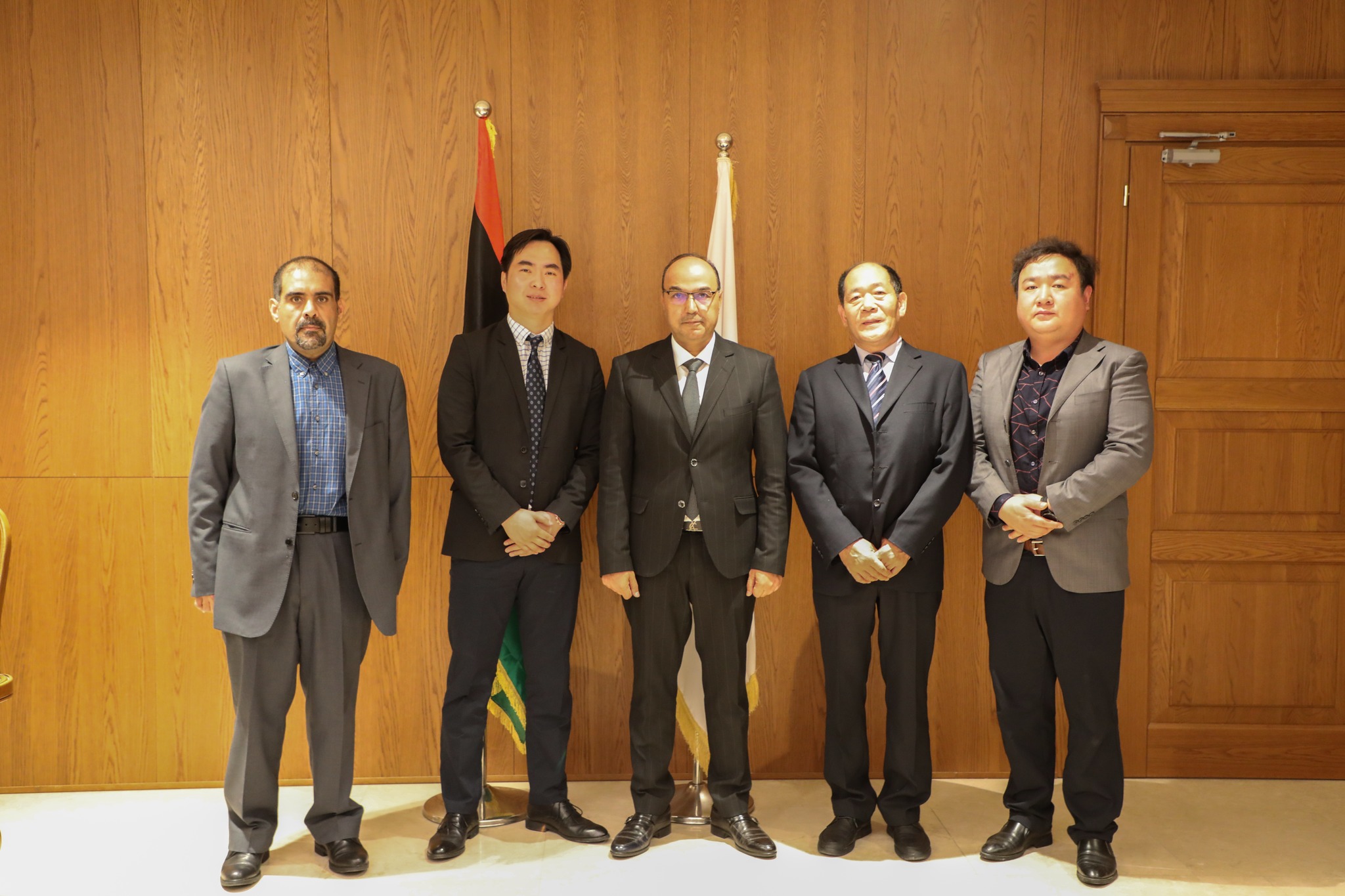 Benghazi Municipality head meets China Construction Company delegation